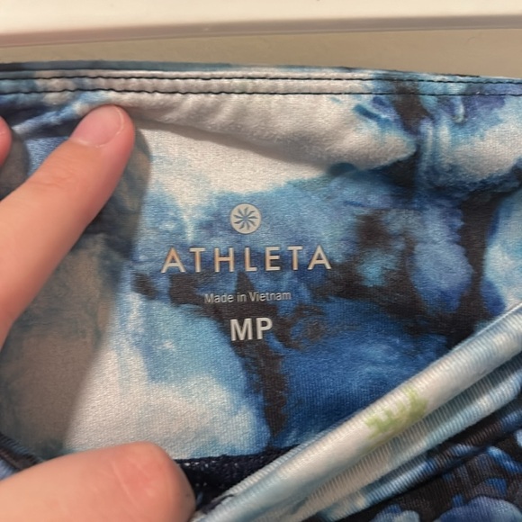 Athleta Floral Blue Leggings Medium Petite 23’ Inseam - Picture 2 of 4